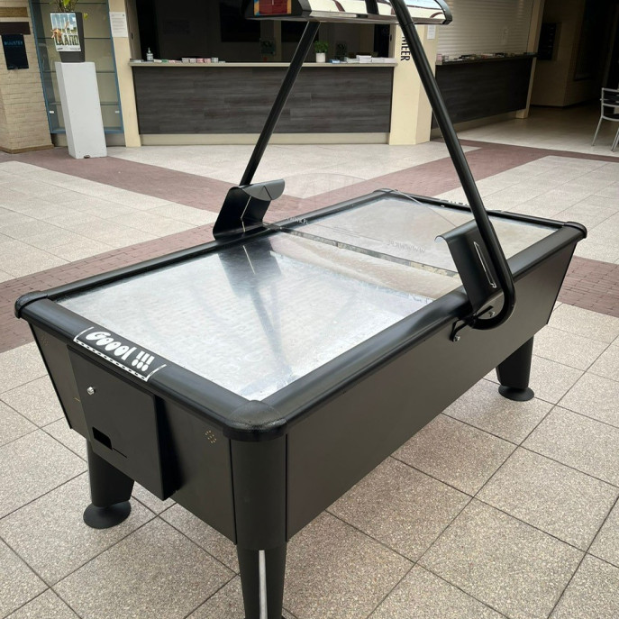 Airhockeytafel in exploitatie